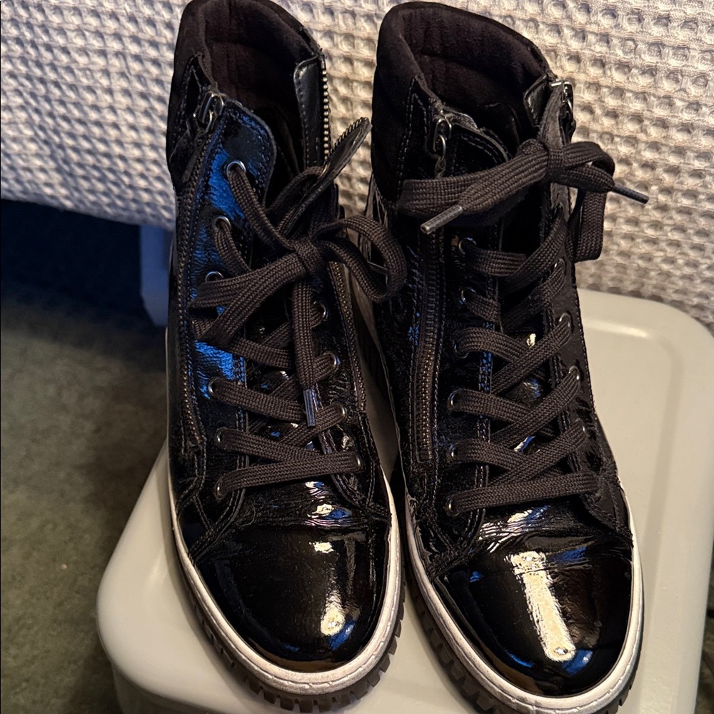 Gabor Black and Gray Leather Shoes
